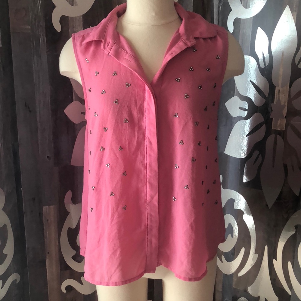 Moon Collection pink rhinestone sleeveless blouse‎